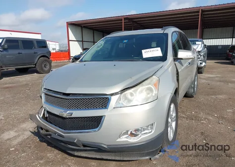 2011 Chevrolet Traverse 1Lt z USA, uszkodzony, nr VIN 1GNKRGEDXBJ333992
